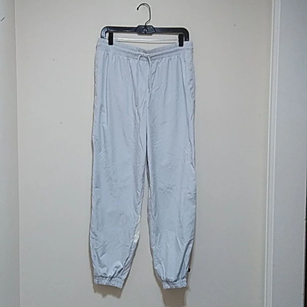 Nike Women's Wind Joggers